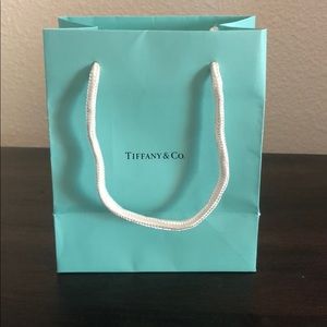 TIFFANY Gift Bag *NEW*